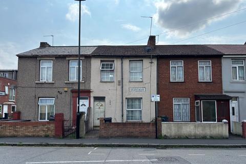 undefined, 39 Heath Road, Hounslow, Middlesex, TW3 2NJ