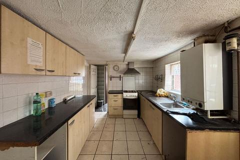 undefined, 39 Heath Road, Hounslow, Middlesex, TW3 2NJ