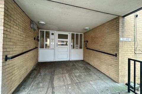 undefined, North Tenth Street, Milton Keynes MK9