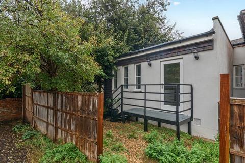 2 bedroom flat for sale, Newbury,  Berkshire,  RG14
