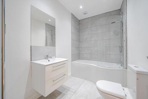 2 bedroom flat for sale, Newbury,  Berkshire,  RG14