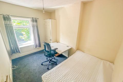 1 bedroom house to rent, Broadway, Treforest CF37