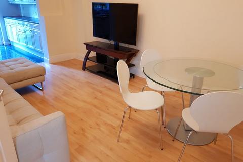 4 bedroom semi-detached house to rent, Watford way, NW44TE