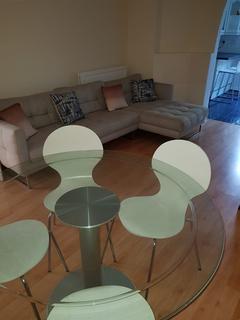 4 bedroom semi-detached house to rent, Watford way, NW44TE