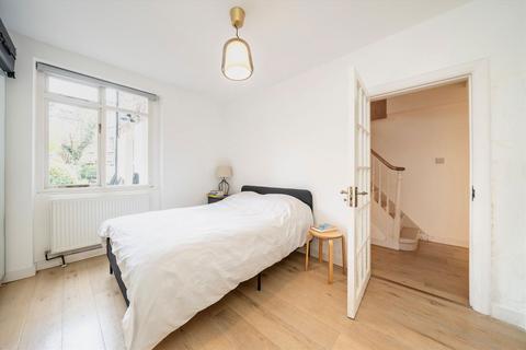 4 bedroom flat to rent, Shirland Road, Maida Vale W9