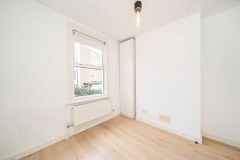 4 bedroom flat to rent, Shirland Road, Maida Vale W9