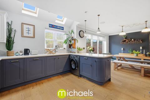 4 bedroom semi-detached house for sale, Fitzgilbert Road, Colchester, CO2