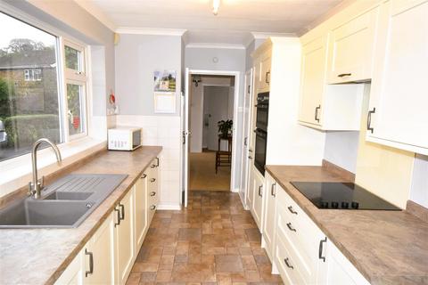 4 bedroom detached house for sale, The Spinney, Winthorpe, Newark
