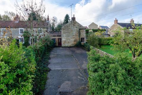2 bedroom cottage for sale, Kilburn, York