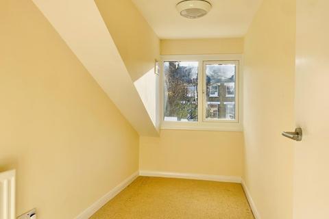 2 bedroom flat to rent, The Grove, Ealing
