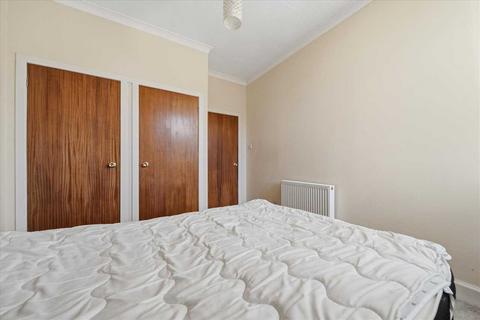 undefined, Dunfermline KY12