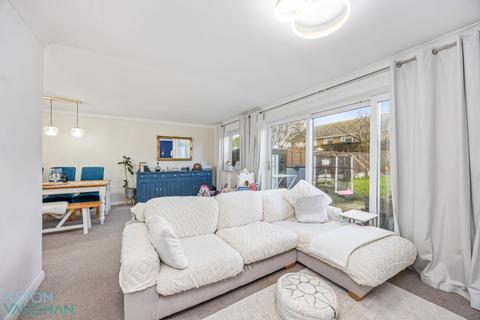 4 bedroom semi-detached house for sale, Peacehaven, East Sussex BN10