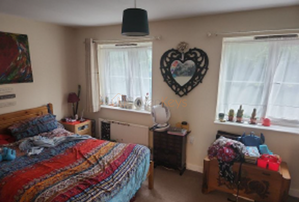 Norton road bedroom main