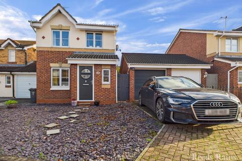 3 bedroom detached house for sale, Farthing Drive, Hull HU7