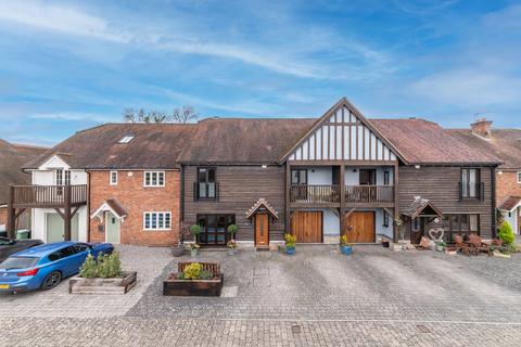 4 bedroom terraced house for sale, Mill Court, Tunbridge Wells TN3