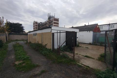Industrial unit to rent, 95A Prince Av Southend On Sea SS2 6RL