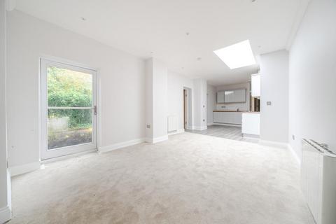 2 bedroom flat for sale, Newbury,  Berkshire,  RG14
