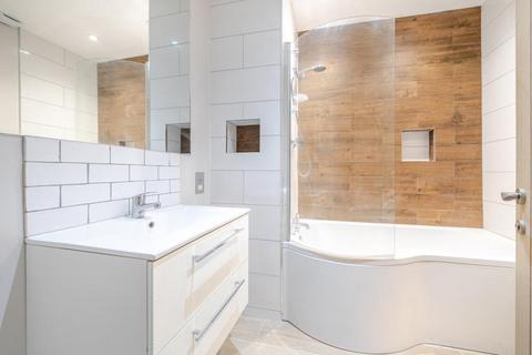 2 bedroom flat for sale, Newbury,  Berkshire,  RG14