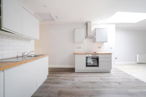 2 bedroom flat for sale, Newbury,  Berkshire,  RG14