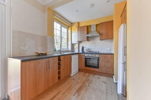 undefined, Kingsway, Motspur Park, New Malden, KT3