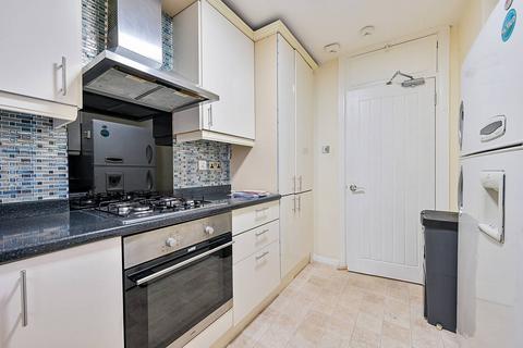 3 bedroom flat for sale, Macfarlane Road, Shepherd's Bush, London, W12