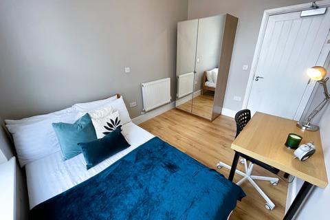 4 bedroom flat to rent, Hardman Street, L1 ,