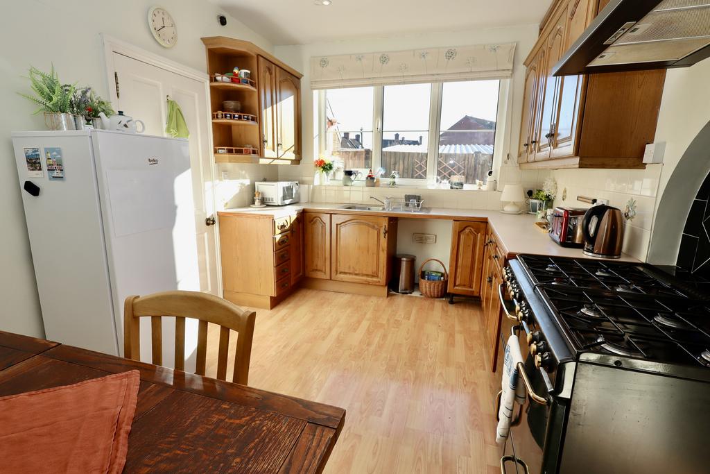 Eat in kitchen