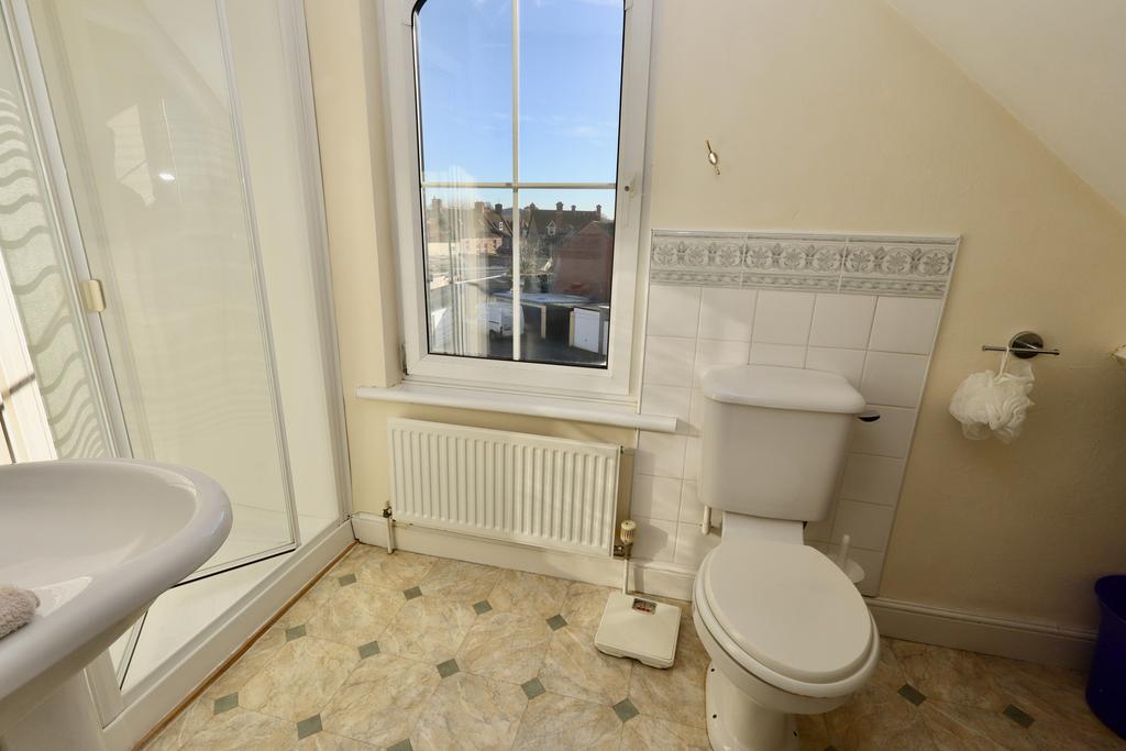 En suite to bedroom 5