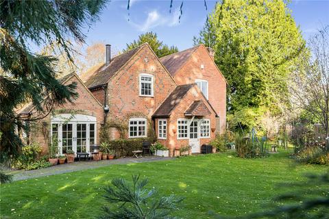 4 bedroom detached house for sale, Whitmoor Lane, Sutton Green, Guildford, GU4