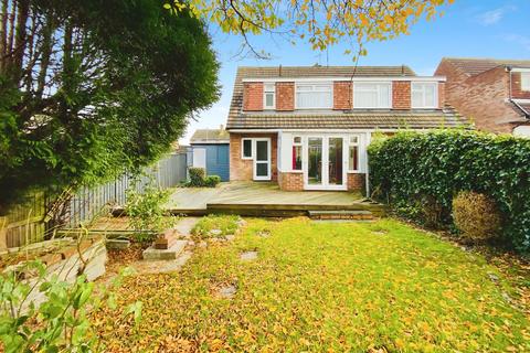 3 bedroom semi-detached house for sale, Bignal Drive, Leicester, LE3