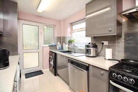 3 bedroom semi-detached house for sale, Bignal Drive, Leicester, LE3