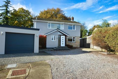 3 bedroom detached house for sale, BINSTEAD VILLAGE