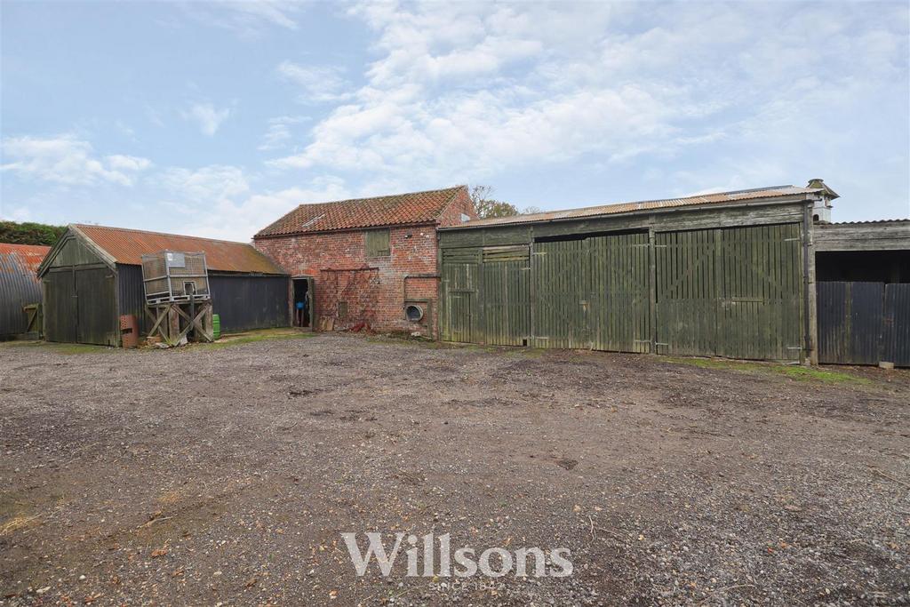 Yard & Further Range of Out Buildings