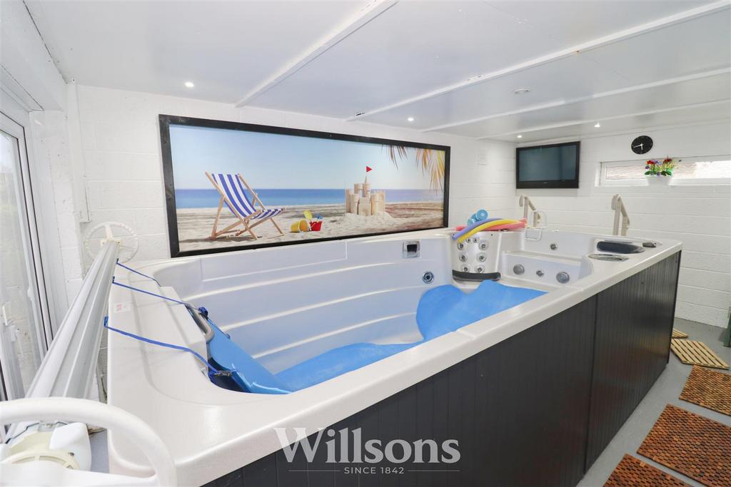 Pool House