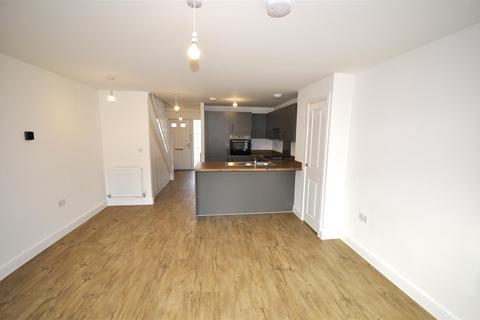 2 bedroom semi-detached house to rent, Kingston Grange Drive, Upper Lighthorne