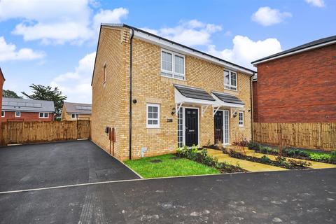 2 bedroom semi-detached house to rent, Kingston Grange Drive, Upper Lighthorne