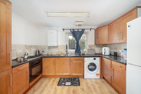 1 bedroom flat for sale, Woodger Road, London W12