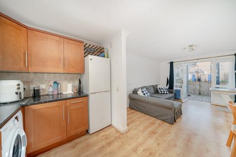 1 bedroom flat for sale, Woodger Road, London W12