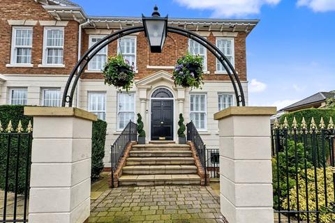 The Square, Ringley Chase, Whitefield, M45