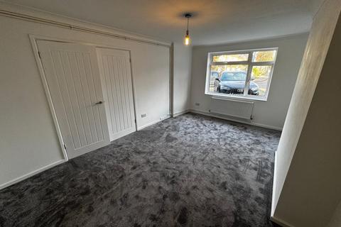 2 bedroom maisonette to rent, Shooters Road, Enfield EN2