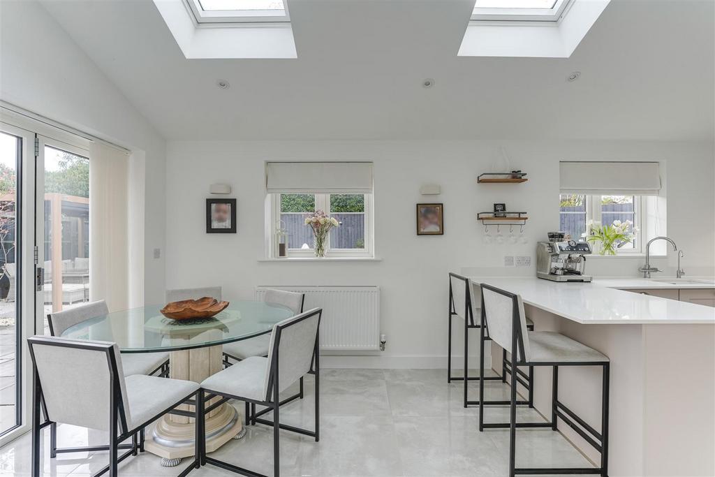 Redbank Close-27.jpg