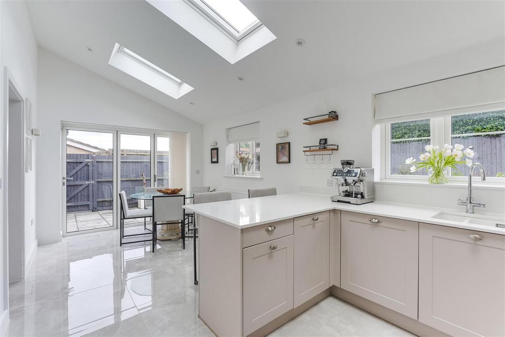 Redbank Close-29.jpg
