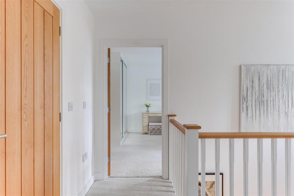 Redbank Close-8.jpg