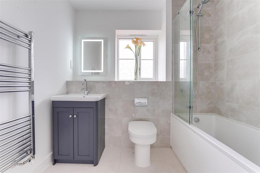 Redbank Close-6.jpg