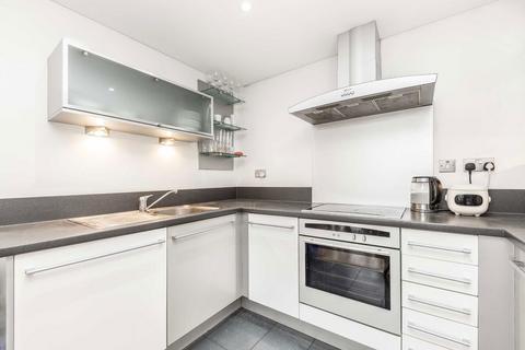 undefined, Crews Street, London E14