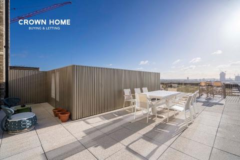 3 bedroom apartment to rent, London E1W
