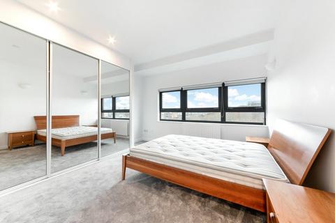 3 bedroom apartment to rent, Westferry Road, London, E14