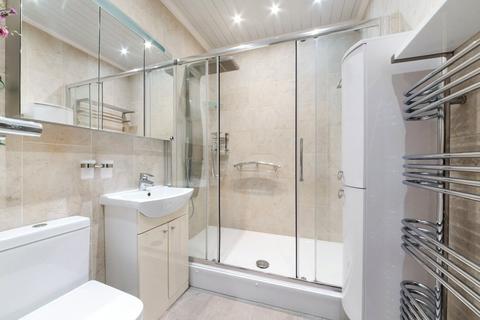 3 bedroom apartment to rent, Westferry Road, London, E14