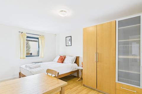 2 bedroom flat for sale, Rickman Drive, Birmingham B15