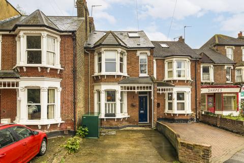 Charlton Lane, Charlton, London, SE7